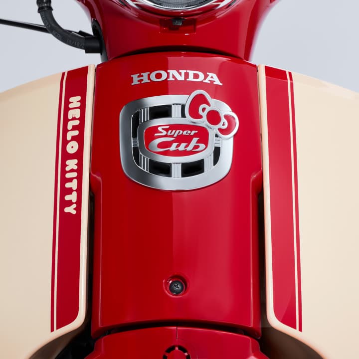 Super Cub × Hello Kitty | Cub | Honda