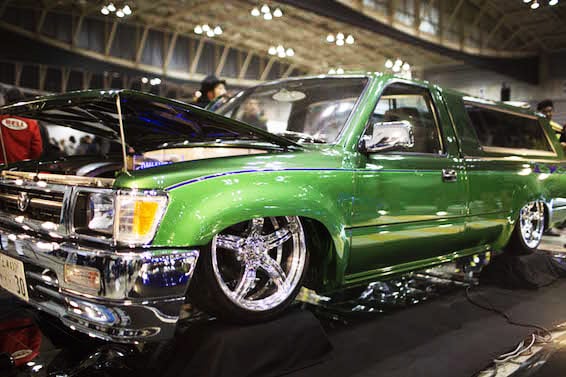 MOONEYESのショーにハイラックスのハイエンドカスタムカーが登場