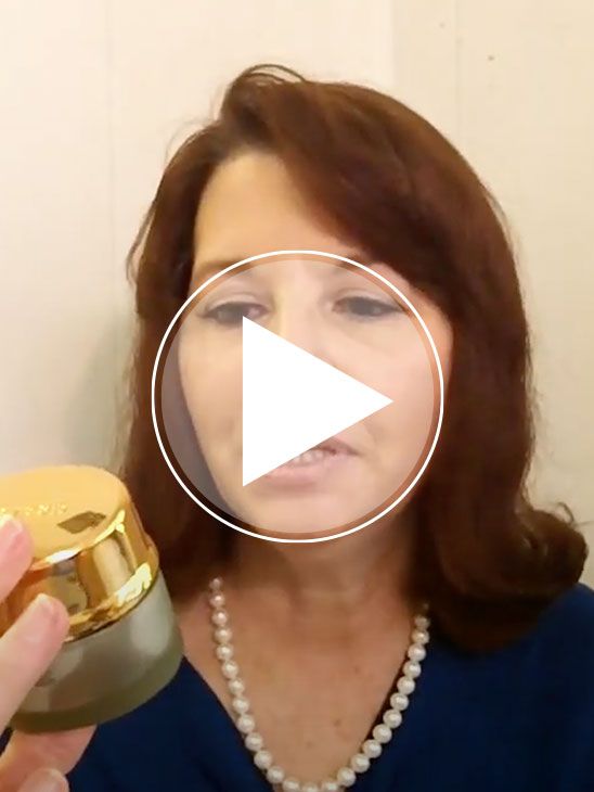 Renewing Moisturizing Cream Skincare with Organic Plant Extracts