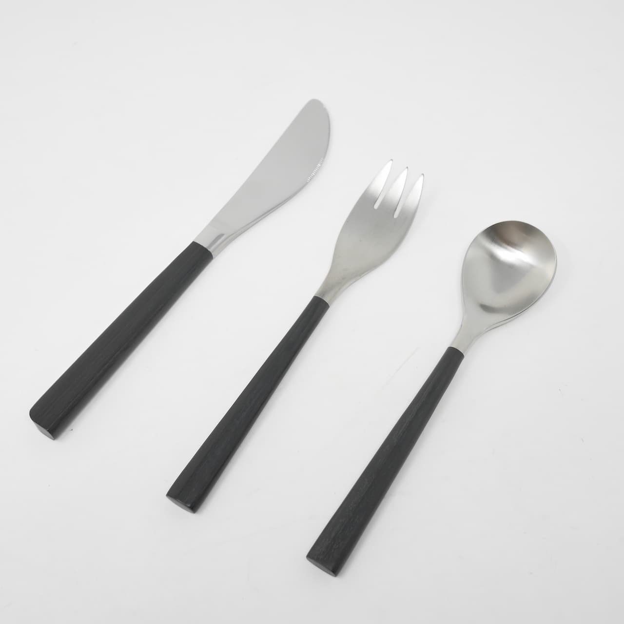 柳宗理 カトラリー 黒柄｜テーブルウェア・キッチンツール｜インテリア