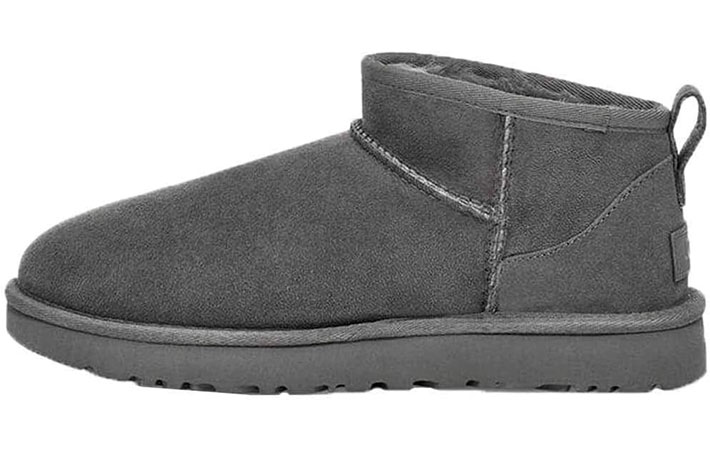 これがあれば冬も無敵！」 アグの『クラシック ウルトラミニ』が人気