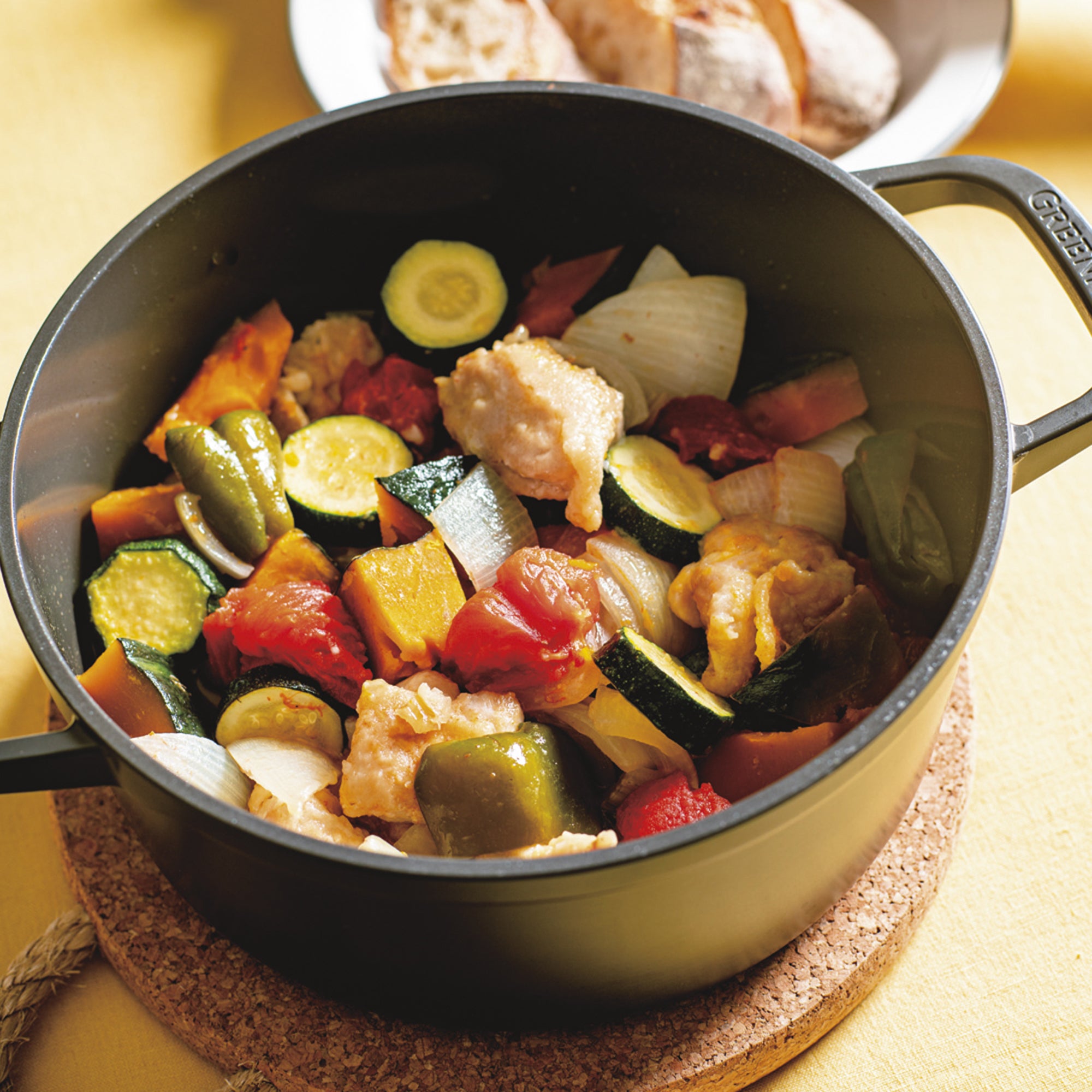 グリーンパン公式ショップ】 フェザーウェイト ココットラウンド(両手