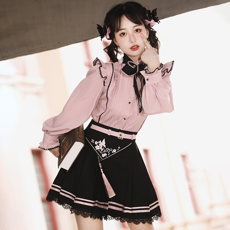 China x Landmine Pink and Black Lace Skirt Set – 個性的な