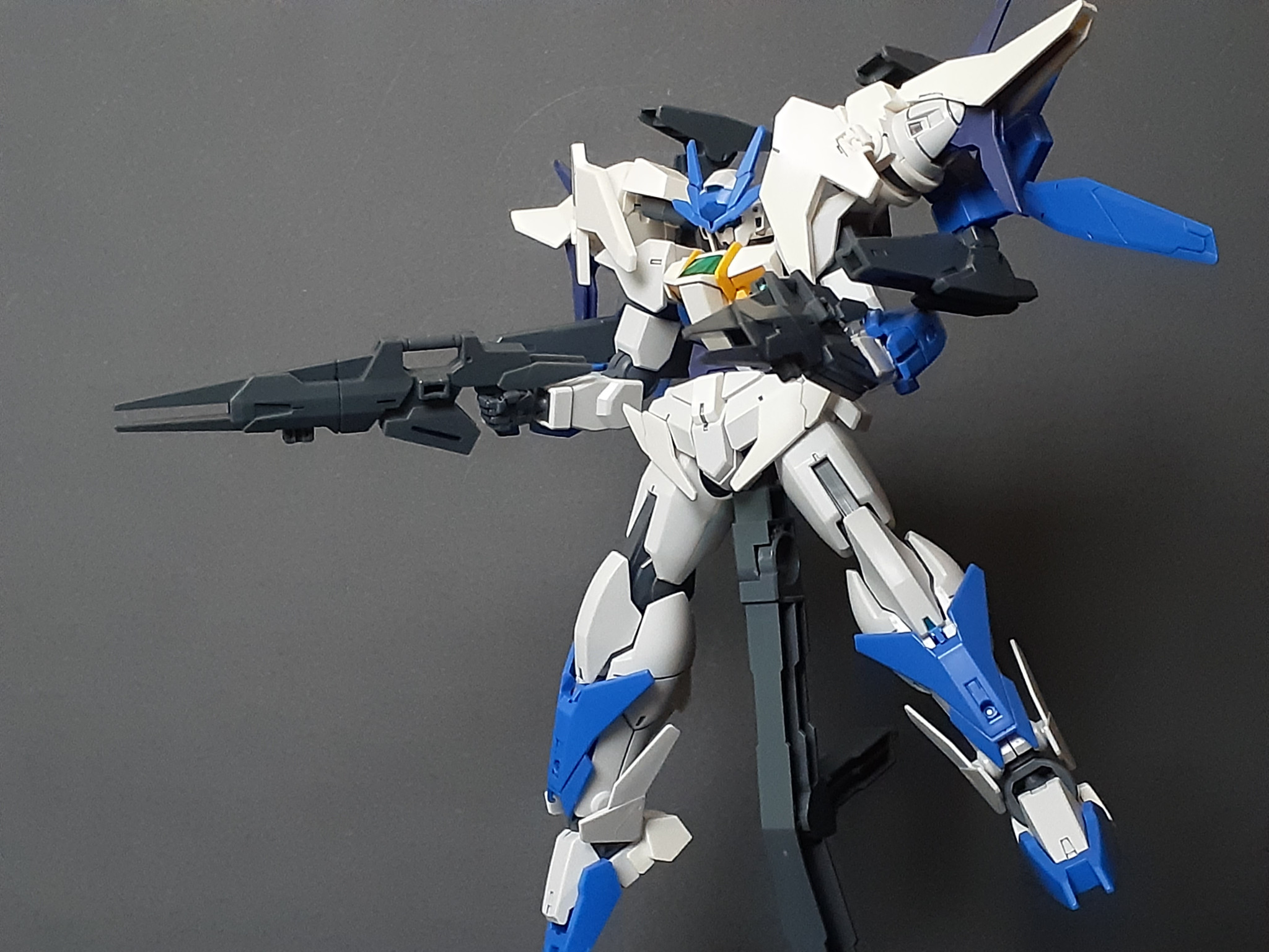 HGBD ガンダムダブルオースカイメビウス｜アルティマさんのガンプラ