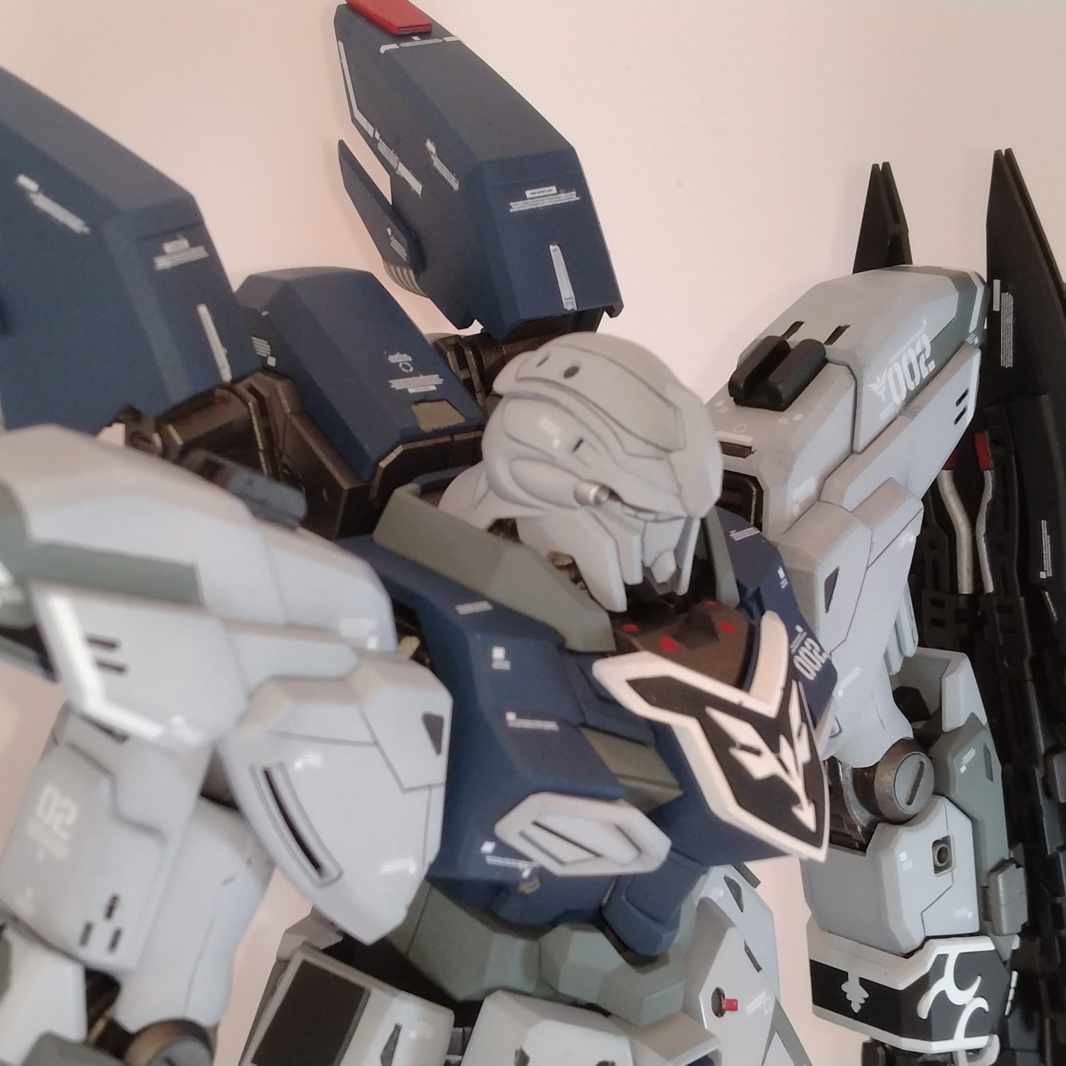 シナンジュスタインver.Ka全塗装｜zassyokuさんのガンプラ作品｜GUNSTA