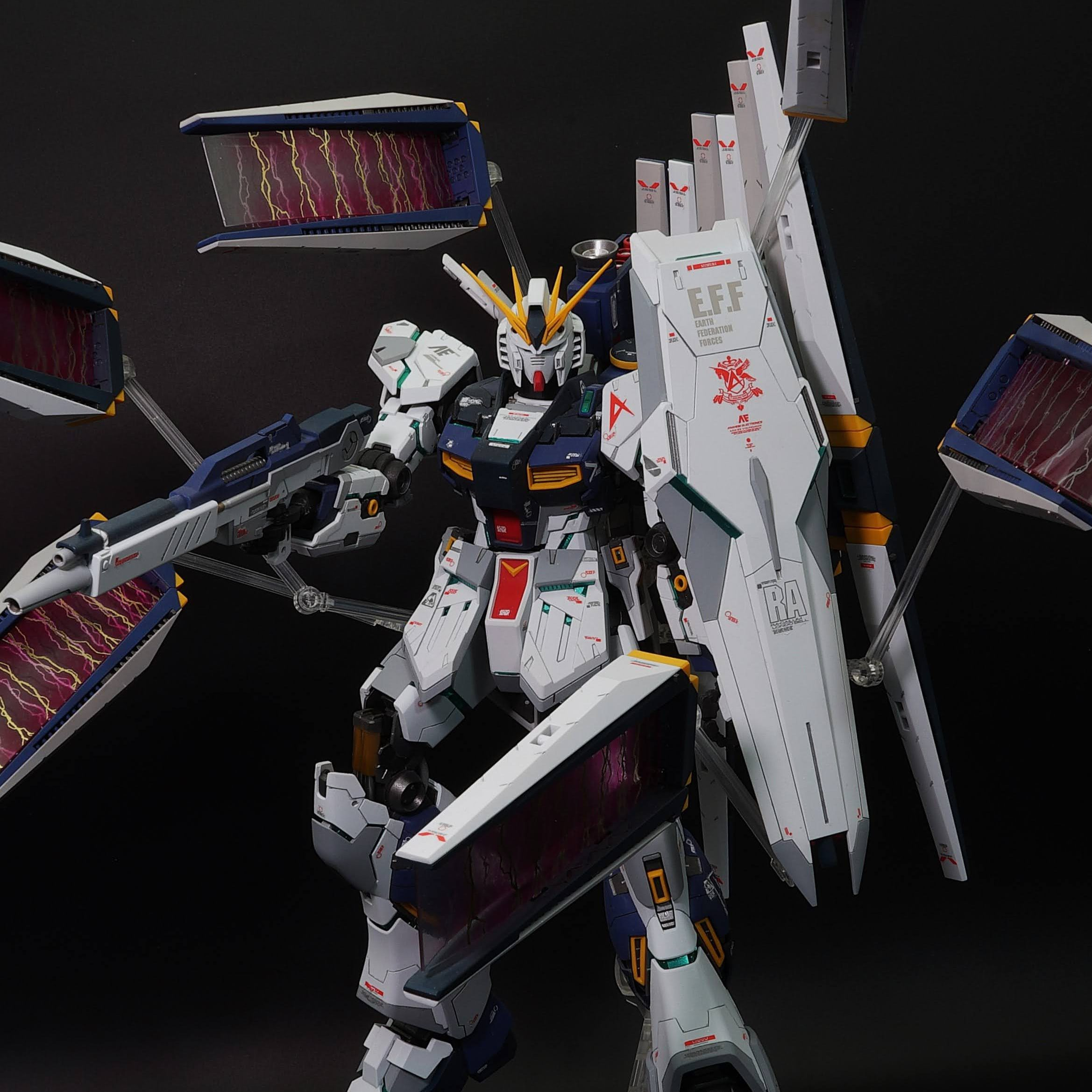 MG 1/100 νガンダム Ver.ka全塗装｜あるむさんのガンプラ作品｜GUNSTA