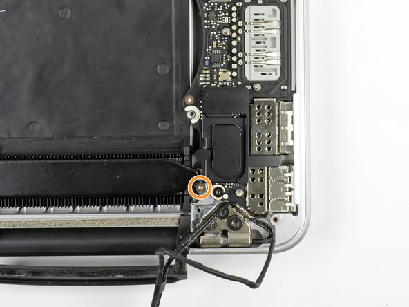 MacBook Pro 15'' Retina Display Mid 2014のバッテリーの交換