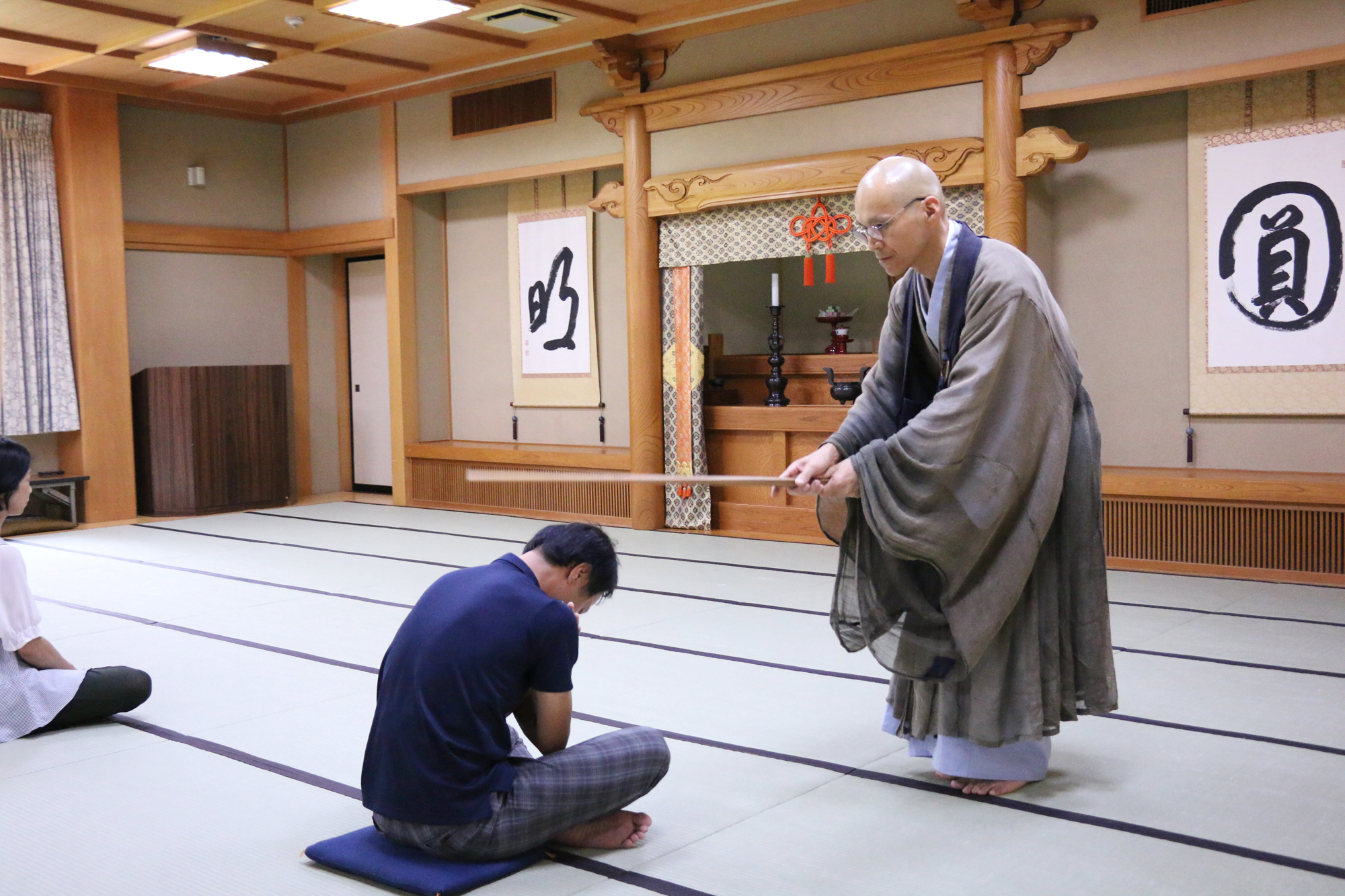 由緒ある禅寺 方広寺で心がととのう、日帰り坐禅・写経体験