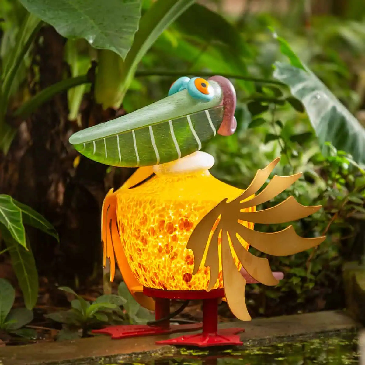 COOPER – Outdoor-Lichtobjekt Pelikan mit exotischem Charme