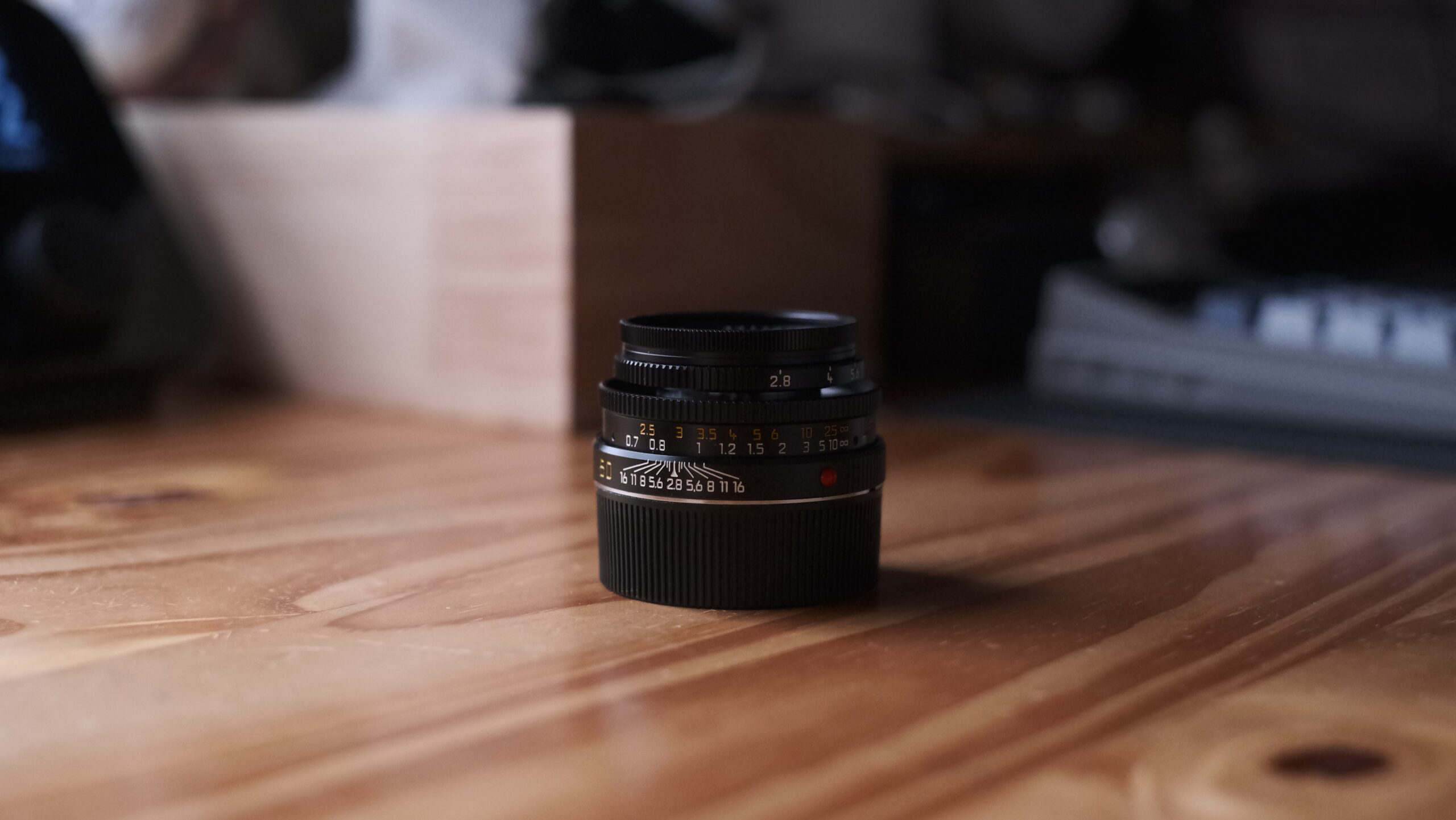 レビュー】LEICA Elmar-M 50mm f2.8｜オールドレンズの名作をSONY α7II