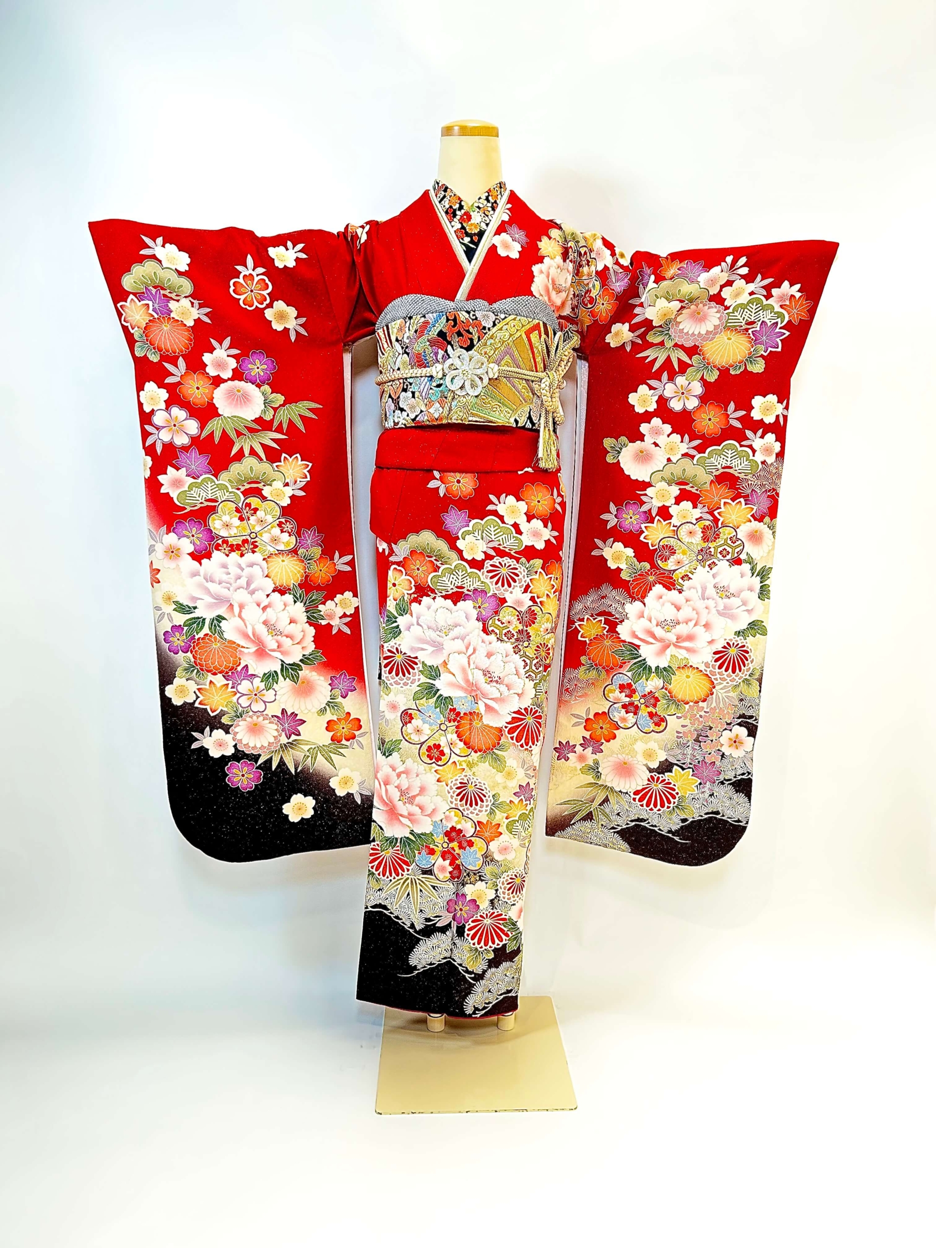 グラデーションが綺麗な王道古典赤 | 京都・大阪で振袖・前撮りのこと