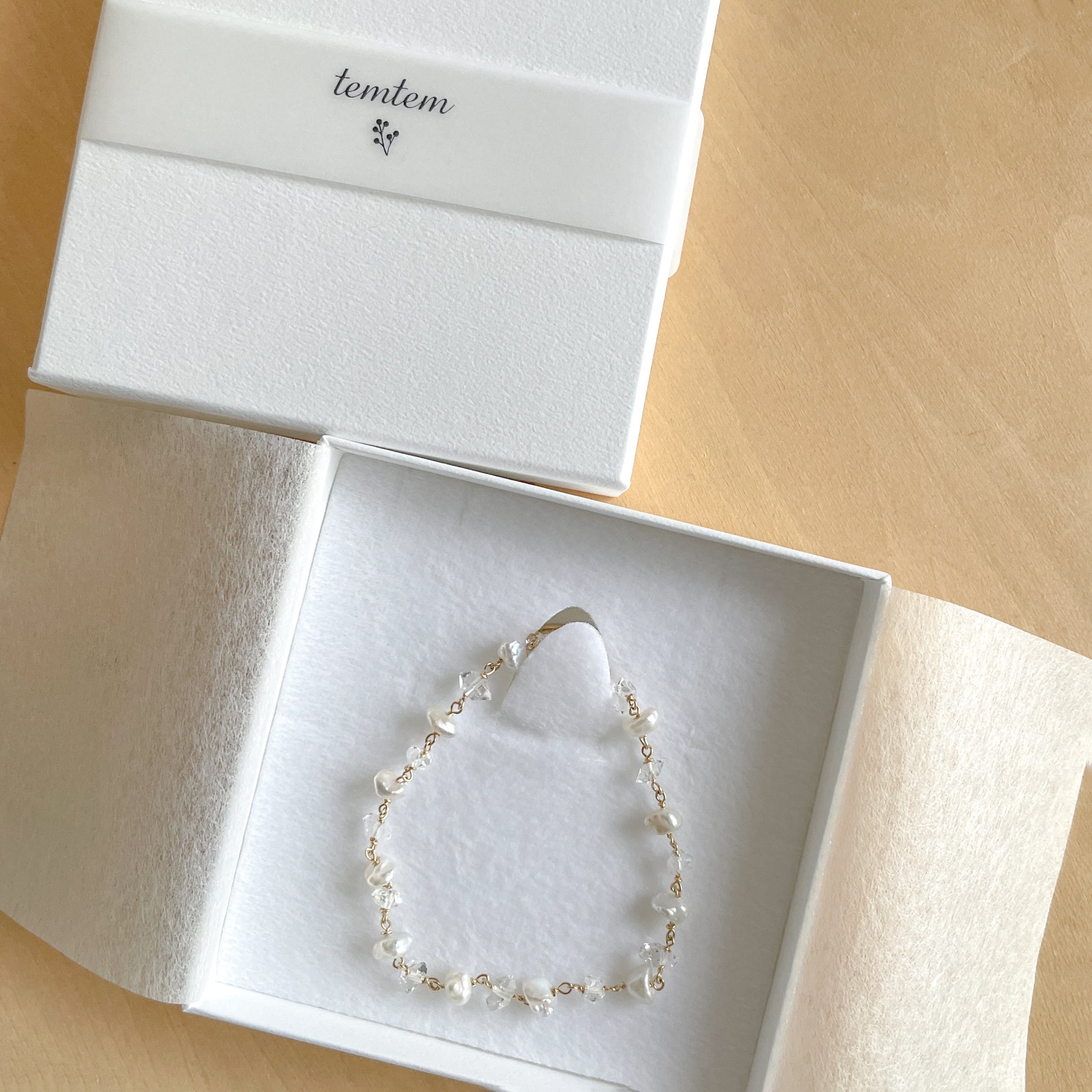 パール＆ハーキマーダイヤモンドブレスレット – ハナトツキ interior