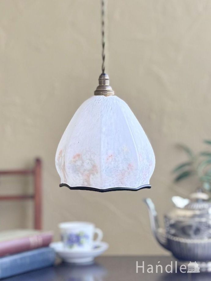 英国アンティークガラスのペンダントライト、フラワーバスケットが描か