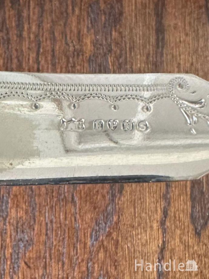 イギリスから届いたアンティークのナイフ、マザーオブパールの絵が