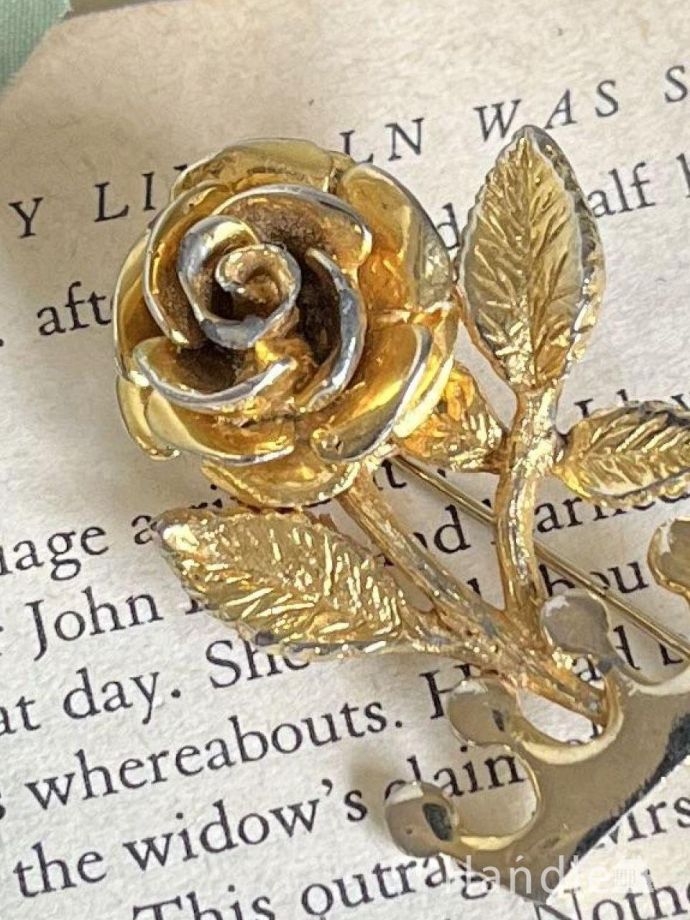 ヴィンテージのおしゃれなブローチ、王冠と薔薇のモチーフのブローチ(m