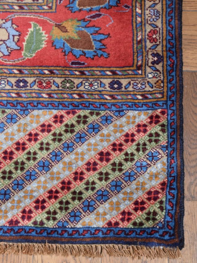 バルーチのおしゃれな幾何学模様の絨毯、ビンテージのトライバルラグ(m