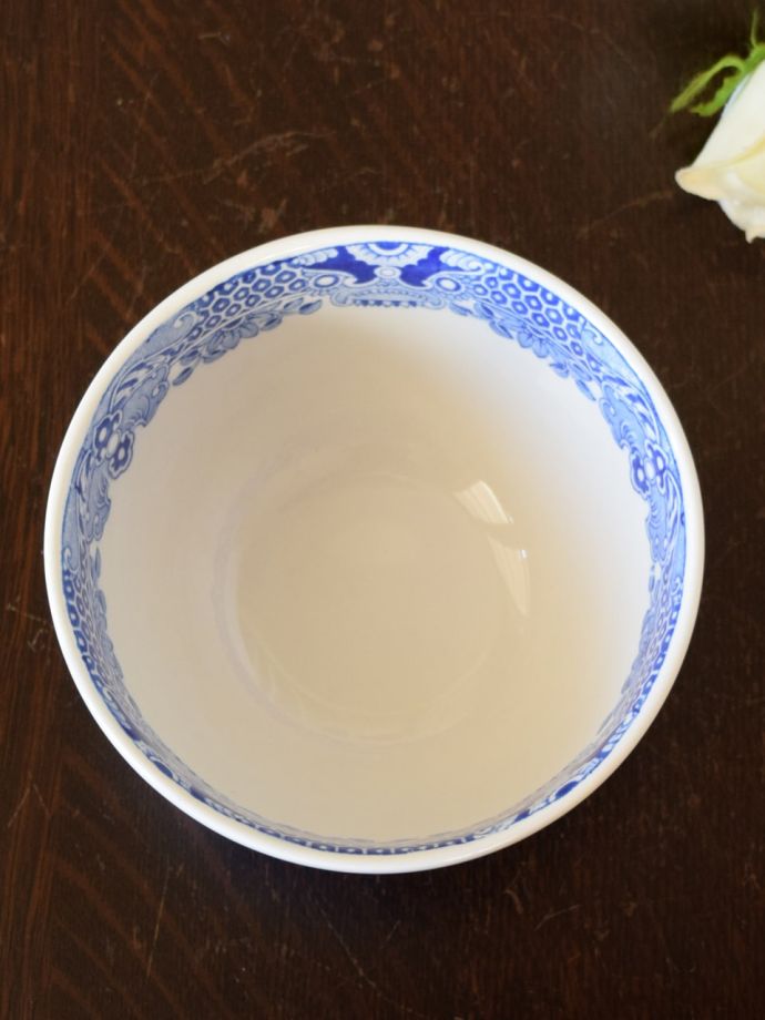 バーレイ社のおしゃれな食器、トーキーブルーウィローパターンの