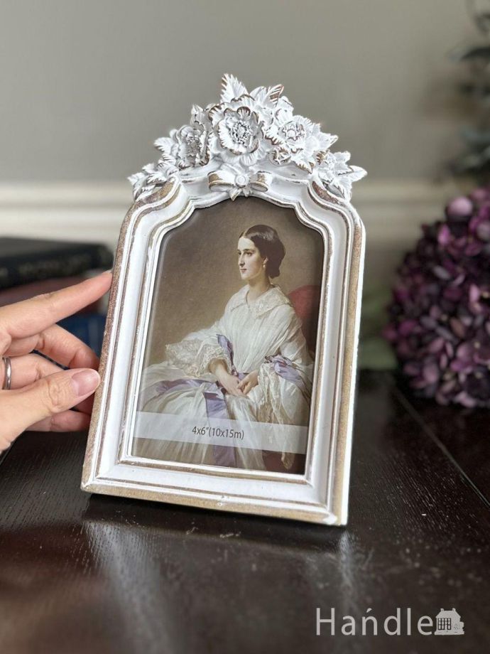 バラがデザインされたアンティーク風の写真立て、フレンチアンティーク