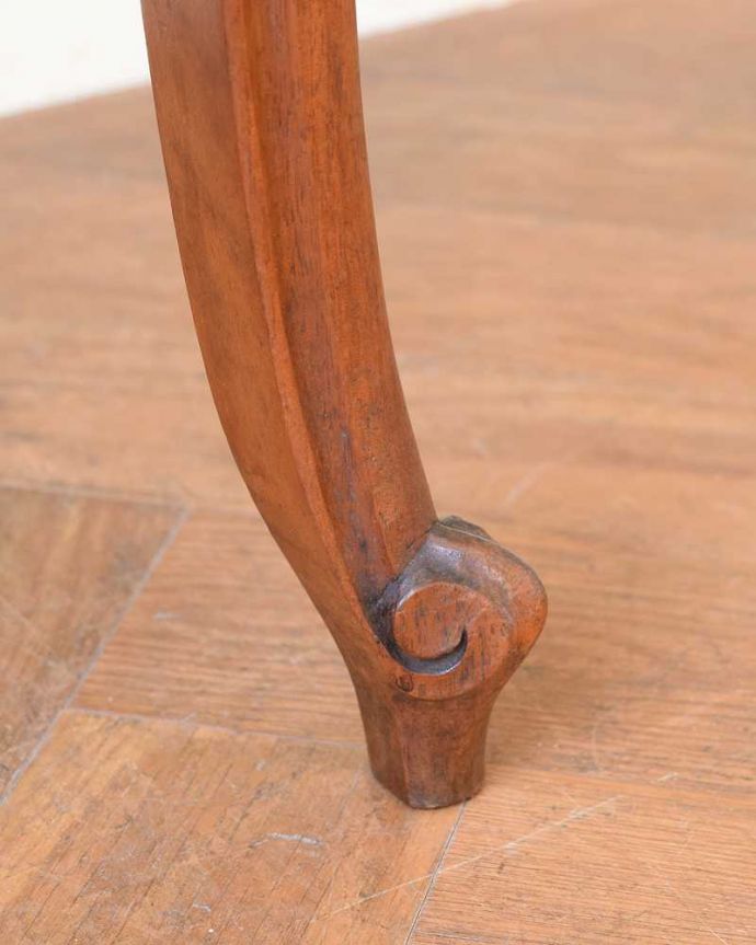 フランスのアンティーク家具、大理石天板のナイトテーブル