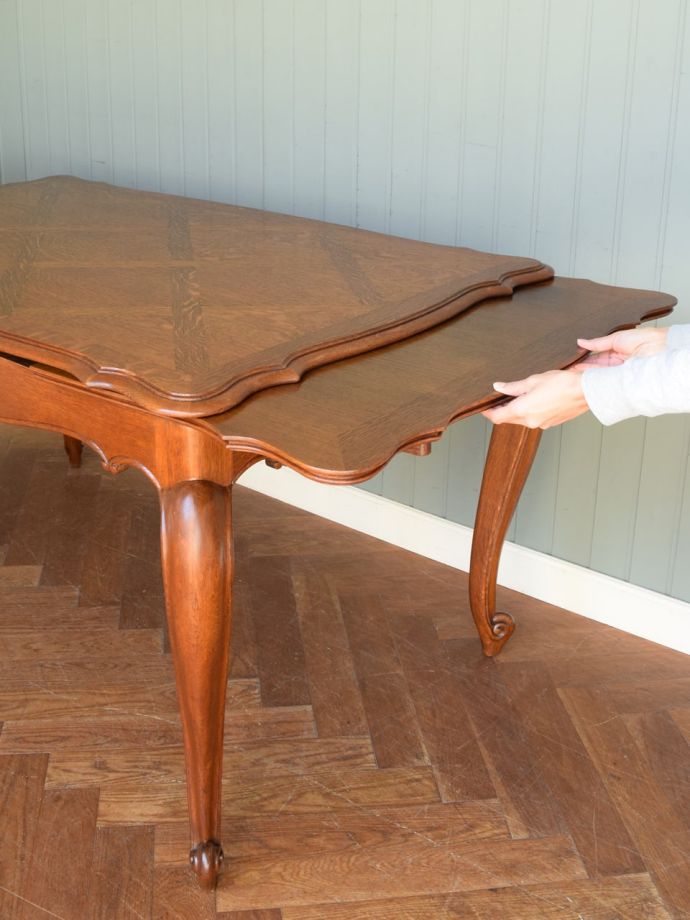 フランスの美しいアンティークダイニングテーブル、伸長式のドロー