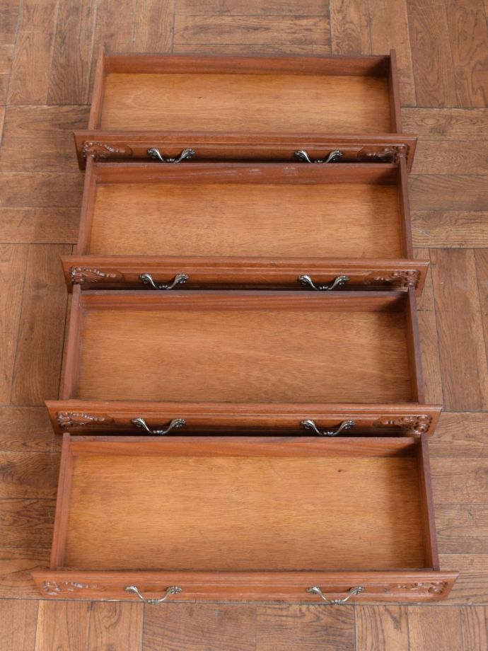 フランスのアンティークチェスト、猫脚が美しいおしゃれな整理タンス(j