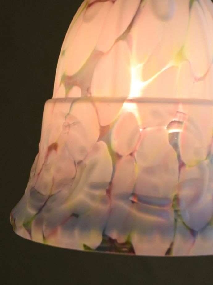 英国アンティークのペンダントライト、幻想的なマーブルガラスの照明