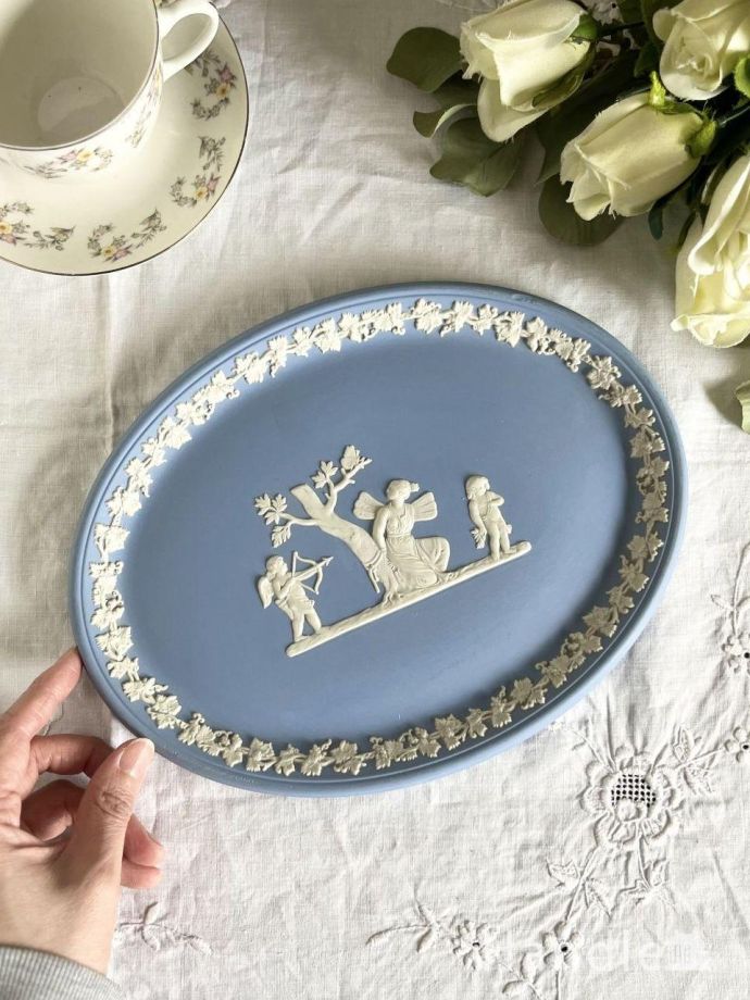 ウェッジウッドのジャスパーウェア、ペールドブルー色のオーバル