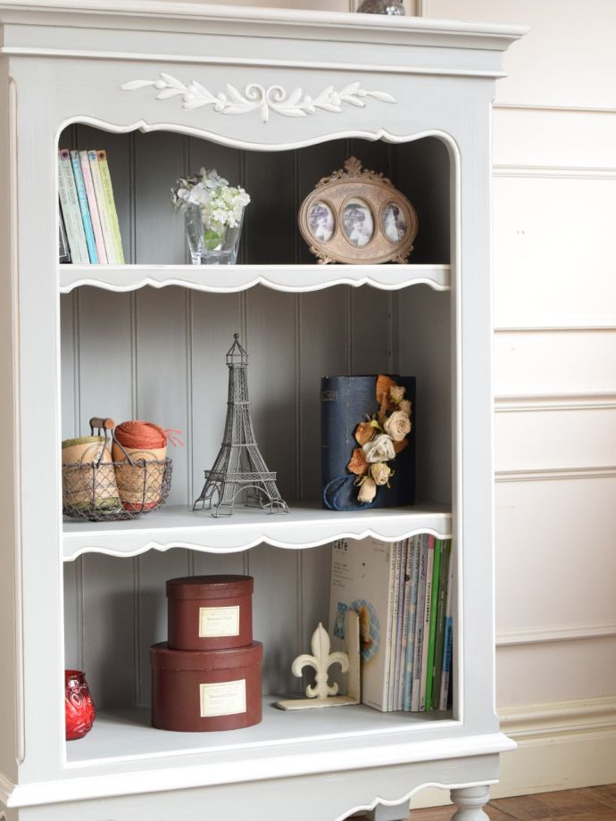 フレンチアンティーク調の可愛い家具、シャビーシックなフレンチグレー