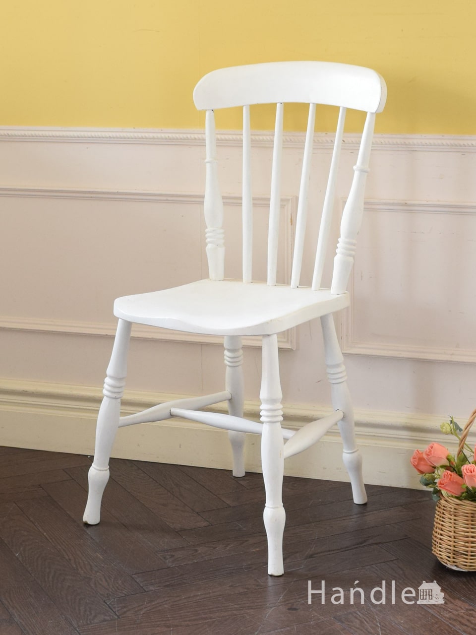 イギリスから届いた可愛いスタッキングチェア、積み重ねて収納できる