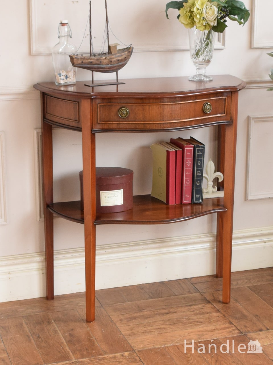 イギリスから届いたアンティークのコンソールテーブル、引き出し付きの