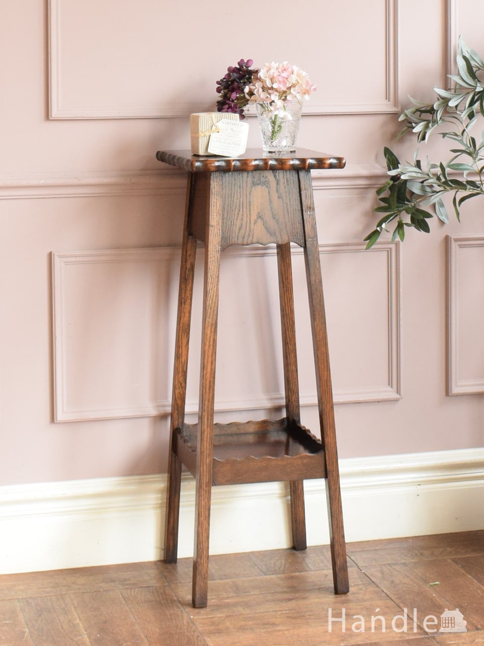 イギリスのおしゃれなアンティーク家具、背が高いマホガニー材の