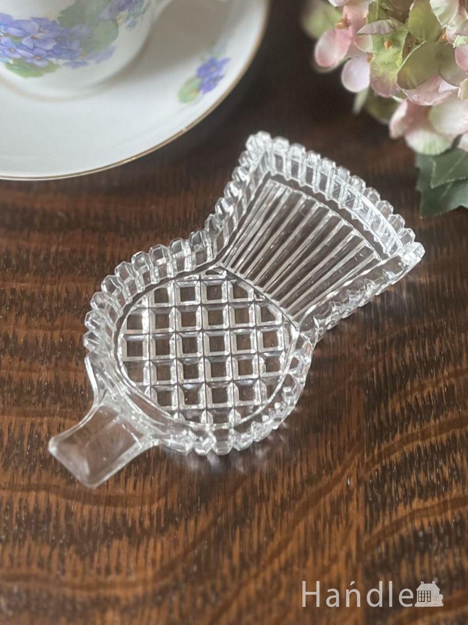 天使のモチーフが美しいアンティークのお皿、ウェジウッド社ジャスパー