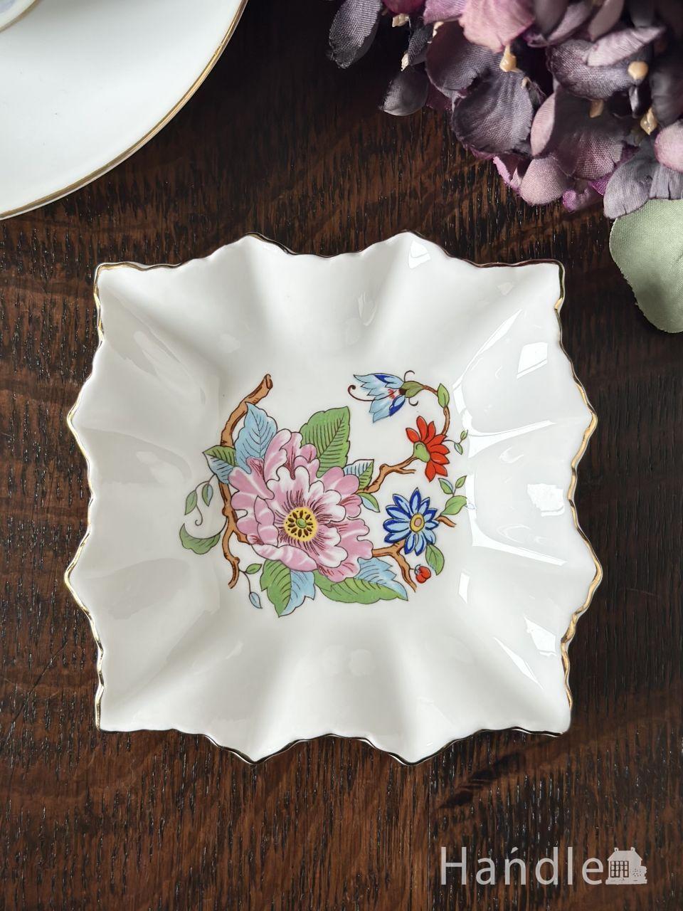 小さなお星さまが輝くデザインのアンティーク食器、シェリーの北極星