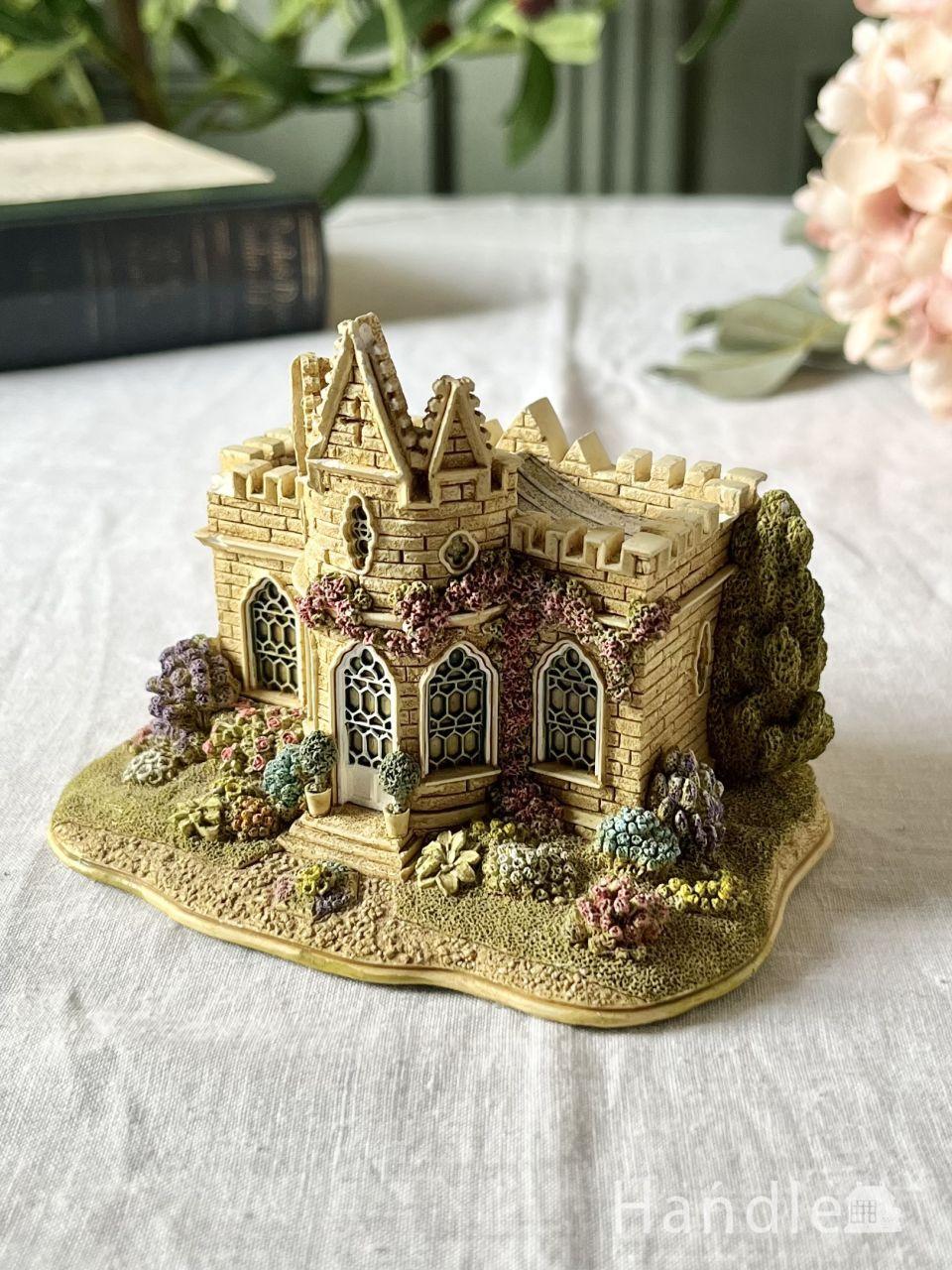 WADE社のビンテージ陶器、ハンプティダンプティのフィギア（Whimsies