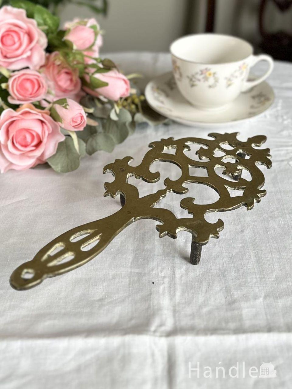 英国のおしゃれな鍋敷き、アンティークのアイロンスタンド(m-8135-z