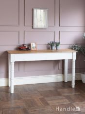 英国アンティークのおしゃれなテーブル、ツイスト足が美しい3台セット