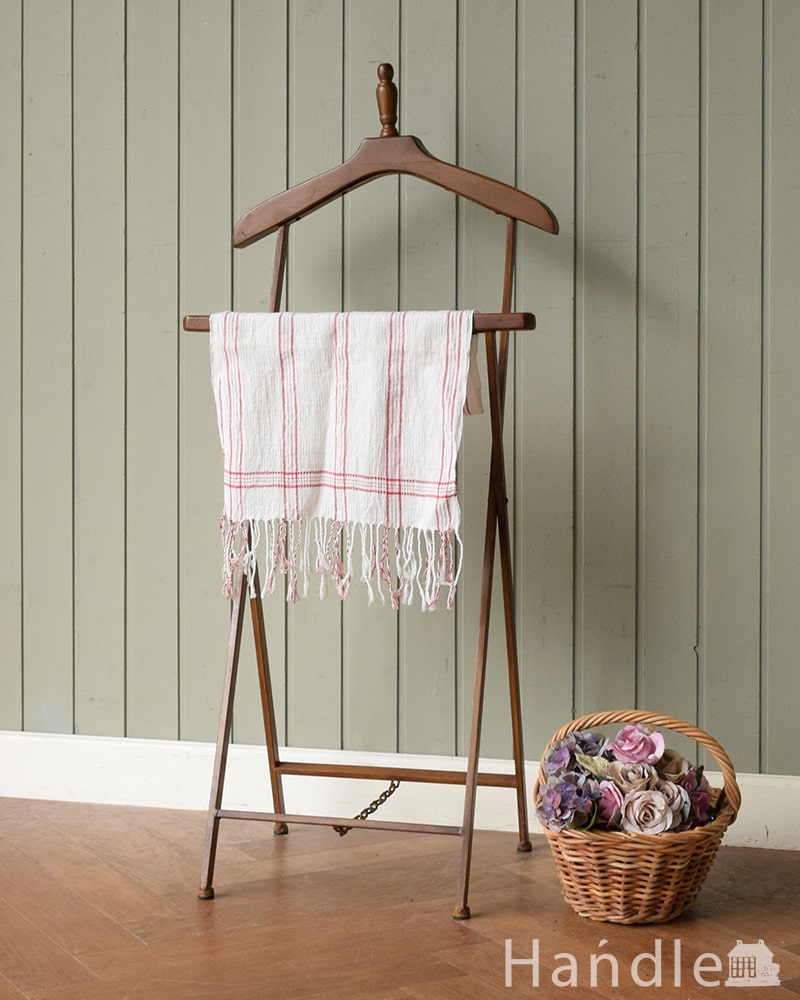 フランスから届いたコントワール・ド・ファミーユのウッドクロスラック