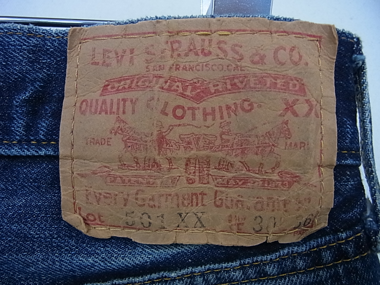 リーバイス501XX復刻 1955年モデル（米国製バレンシア）全体的に色々な