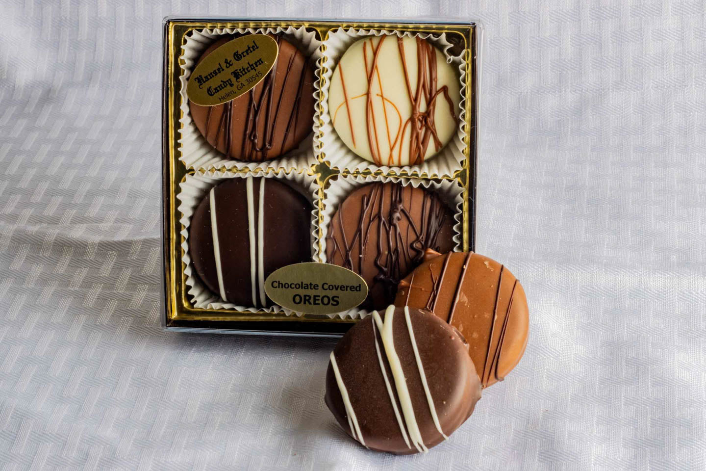 4pc Pre Packaged Assorted Chocolate Covered Oreo - Hansel And