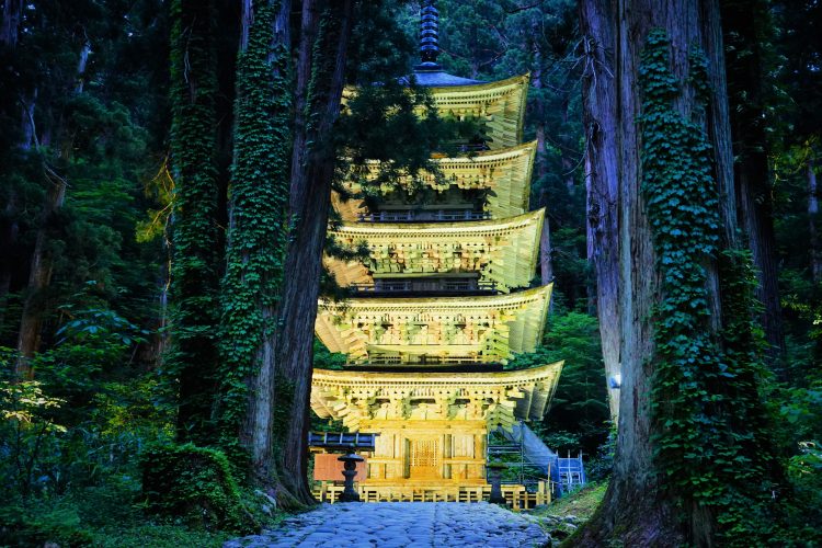 8/12】国宝羽黒山五重塔プロジェクションマッピング・参道山伏中止の