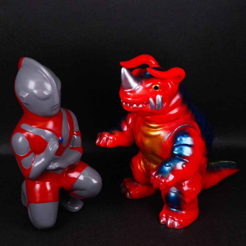 7月9日(火)18時より抽選開始】【U.S.TOYS】SBウルトラマン(グレー