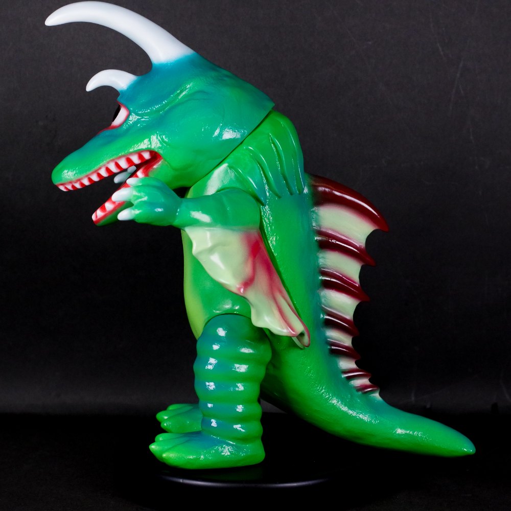 4月15日(月)12時より受注受付開始】【ドリームロケット】とかげ怪獣