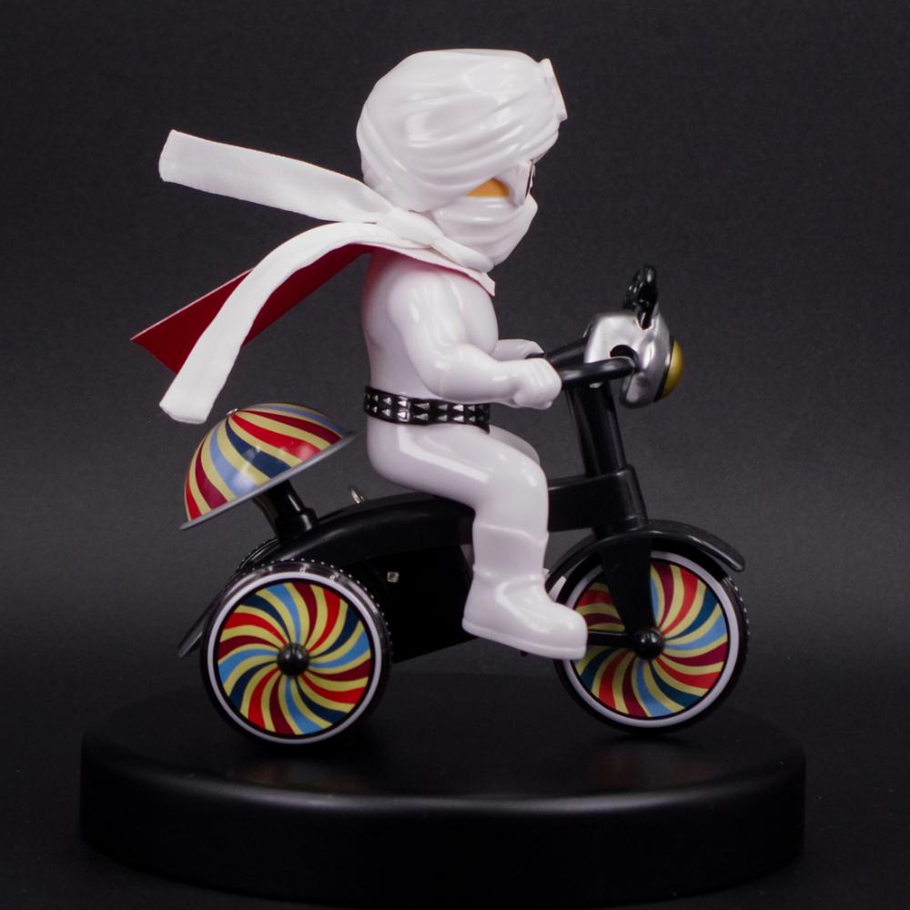 9月6日(土)11時より販売開始】【Kaiju One】月光仮面三輪車が登場