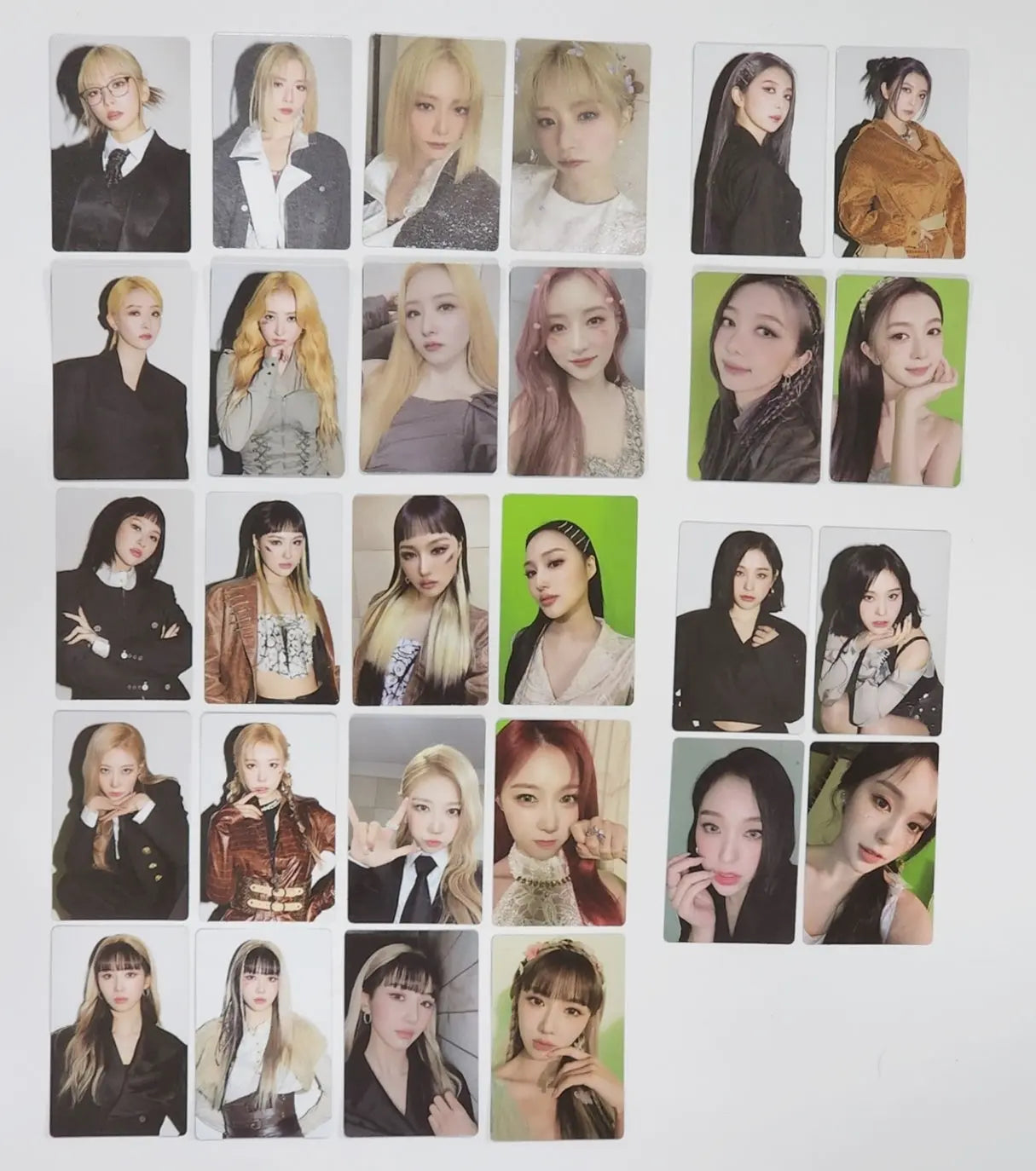 Dreamcatcher 'Apocalypse : Save us' - Official PhotoCard [ Jiu