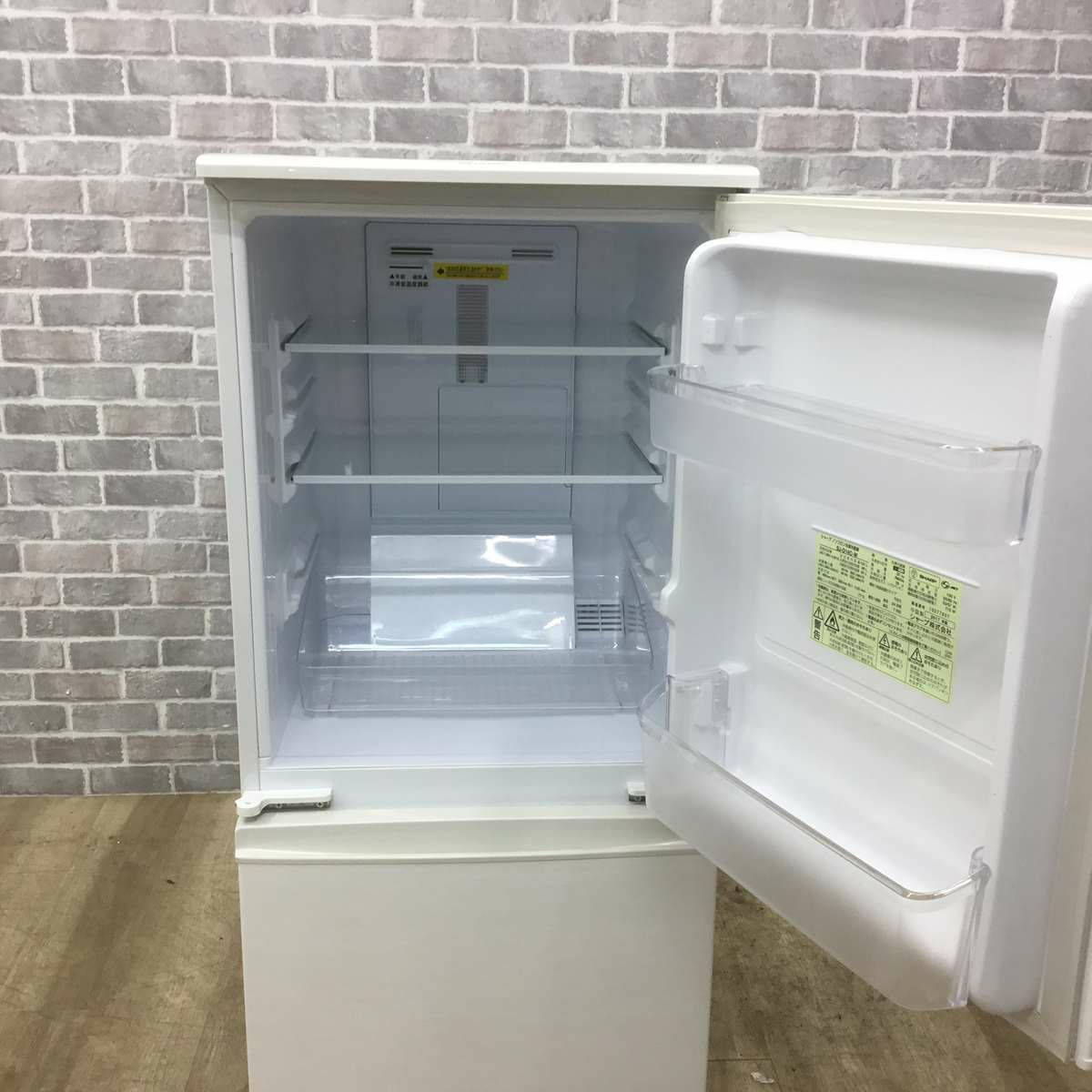 シャープ 冷蔵庫 2ドア 137L つけかえどっちもドア ホワイト SJ-D14C-W