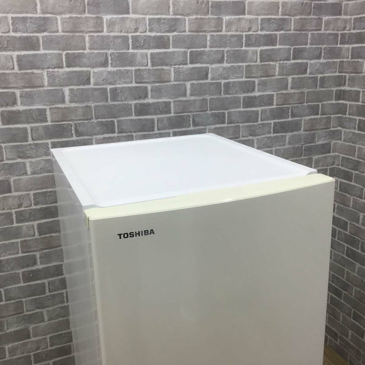 東芝 冷蔵庫 2ドア 153L ホワイト GR-P15BS(W) 2018年製 | リユース