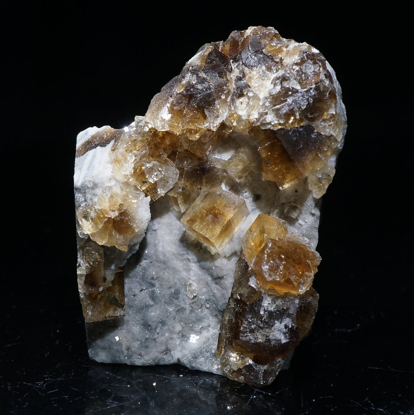 アメリカ・オハイオ州産 フローライト – 天然石ハッピーギフト