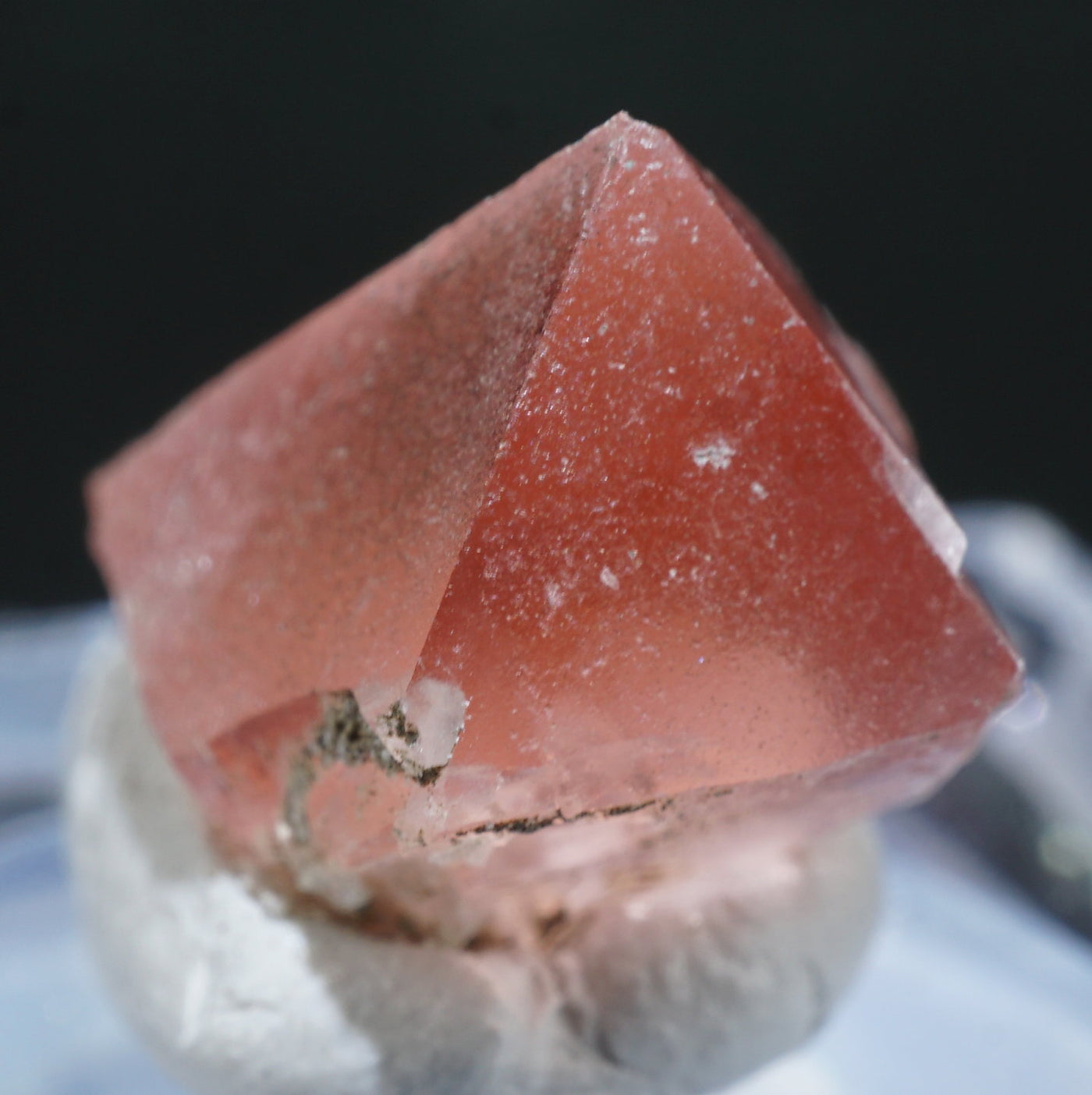 フランス Chamonix産 ピンクフローライト – 天然石ハッピーギフト