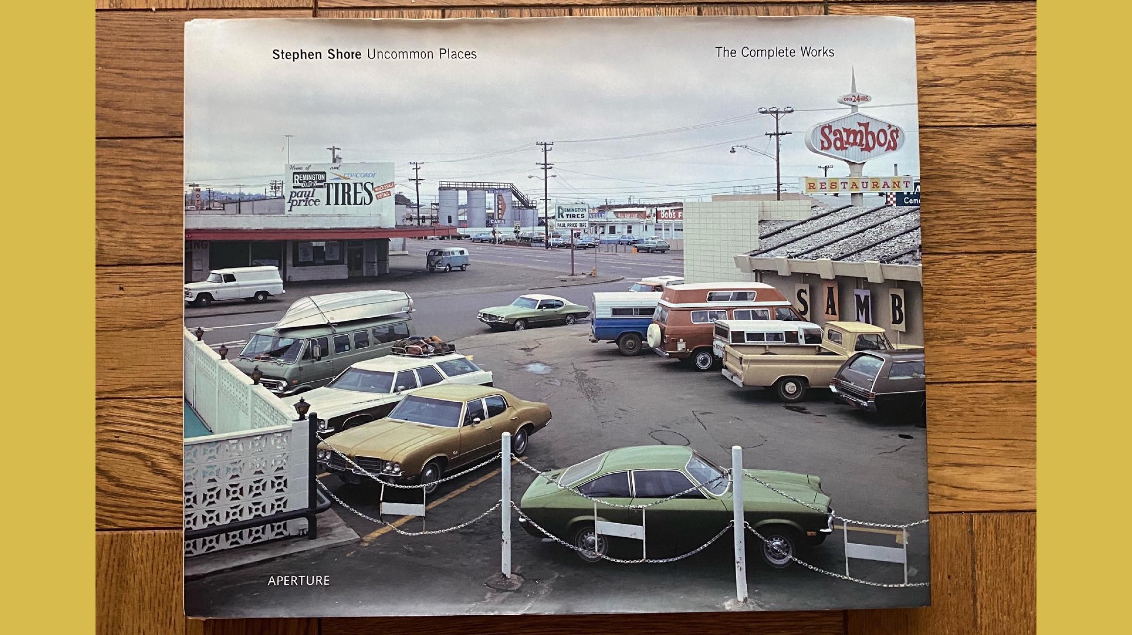 名写真集の世界観に触れる｜知的なインテリアアイテム｜Harumari TOKYO