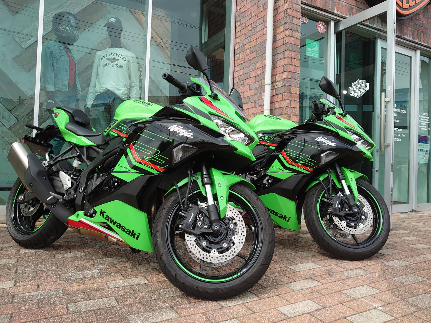 Kawasaki ZX-4RR KRTレンタル準備できてます！｜バイク・自転車の購入